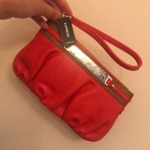 🆕 EXPRESS Coral Wristlet